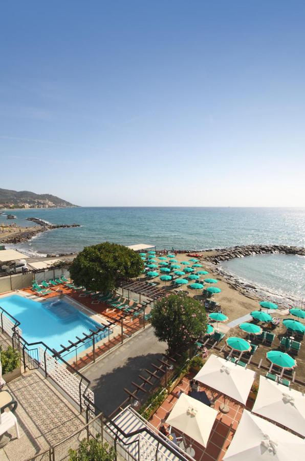 Hotel Bellevue Et Mediterranee Diano Marina Eksteriør bilde