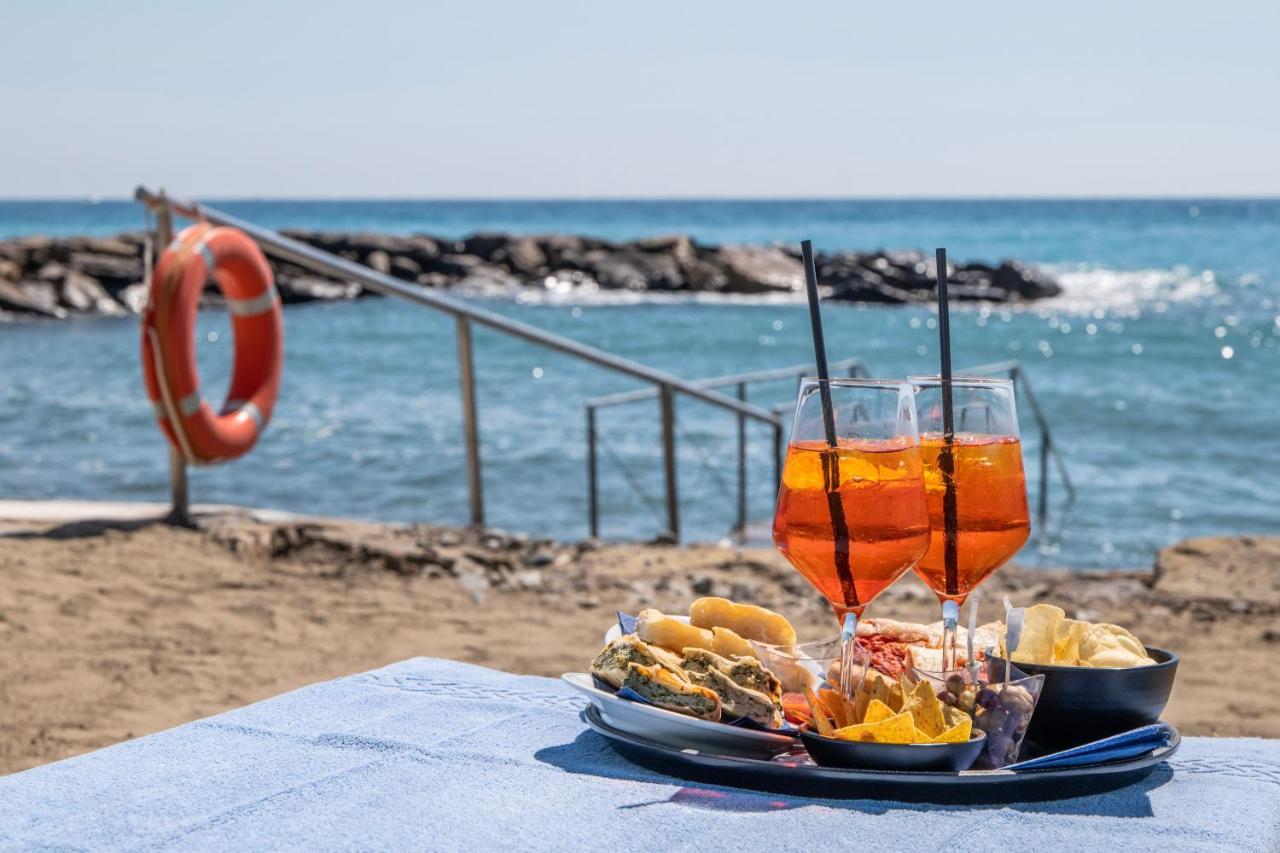 Hotel Bellevue Et Mediterranee Diano Marina Eksteriør bilde