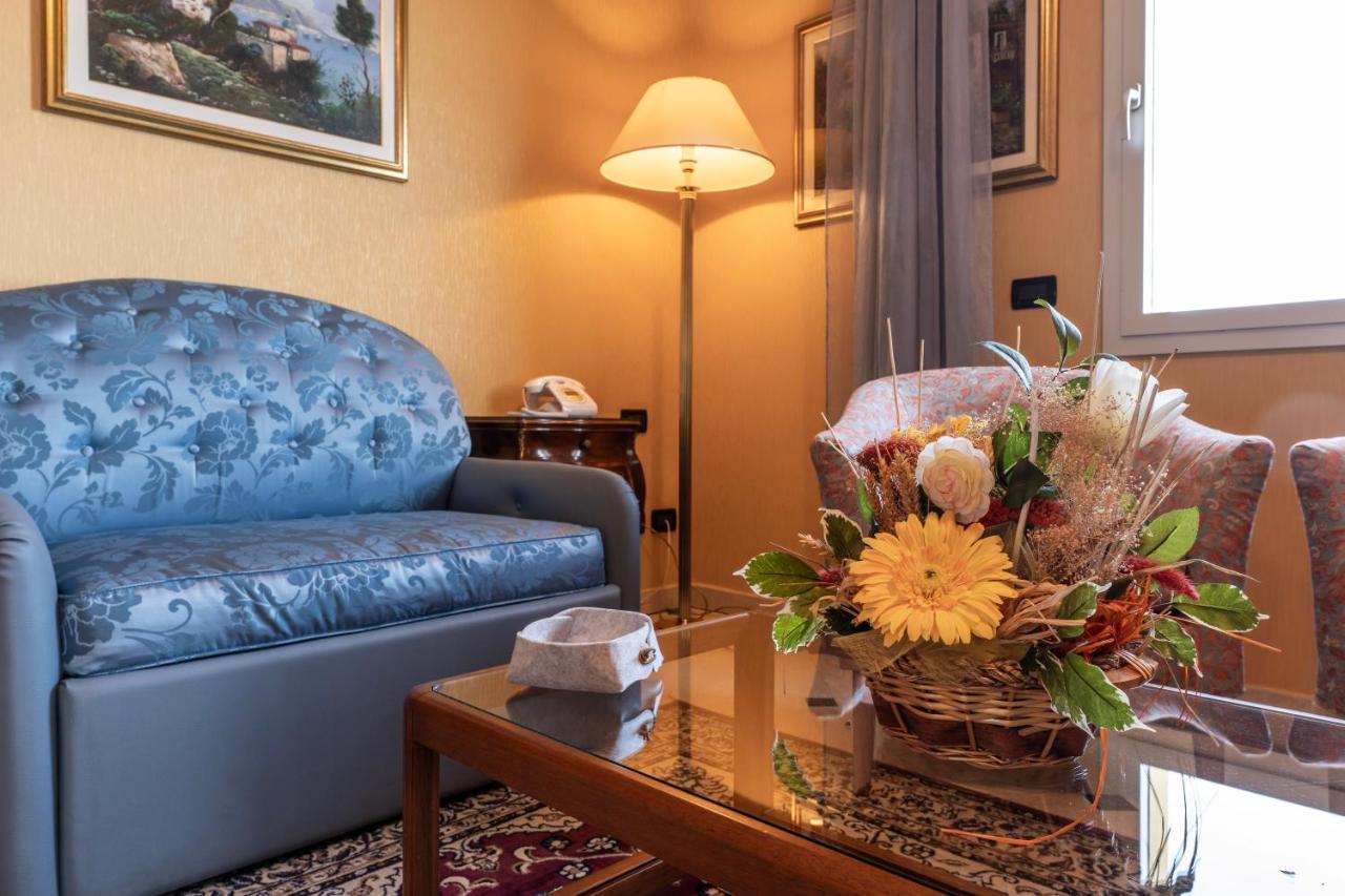 Hotel Bellevue Et Mediterranee Diano Marina Eksteriør bilde