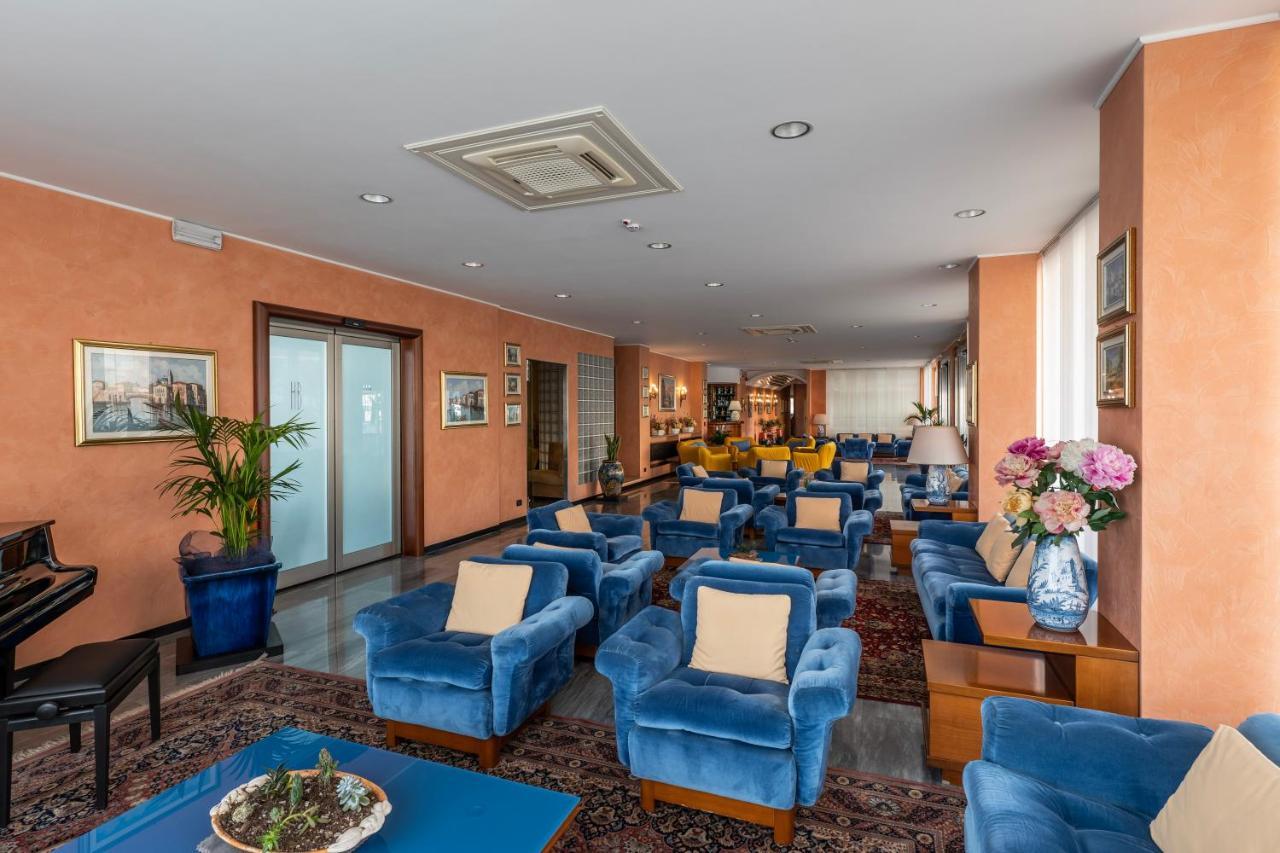 Hotel Bellevue Et Mediterranee Diano Marina Eksteriør bilde