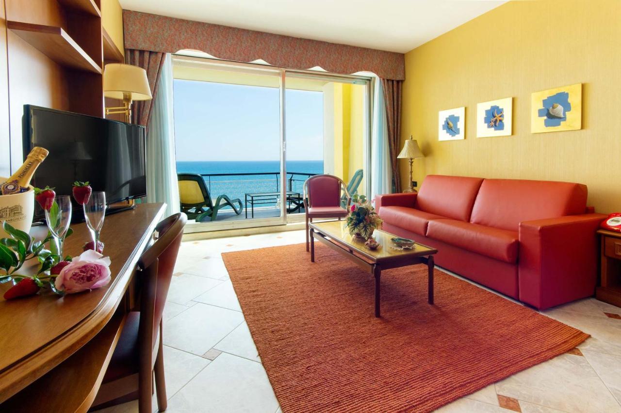 Hotel Bellevue Et Mediterranee Diano Marina Eksteriør bilde