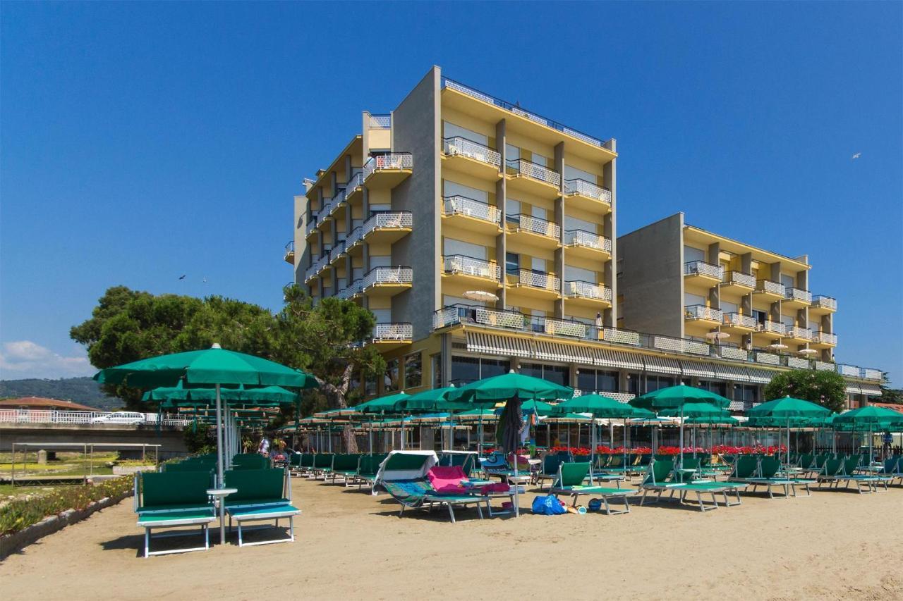 Hotel Bellevue Et Mediterranee Diano Marina Eksteriør bilde