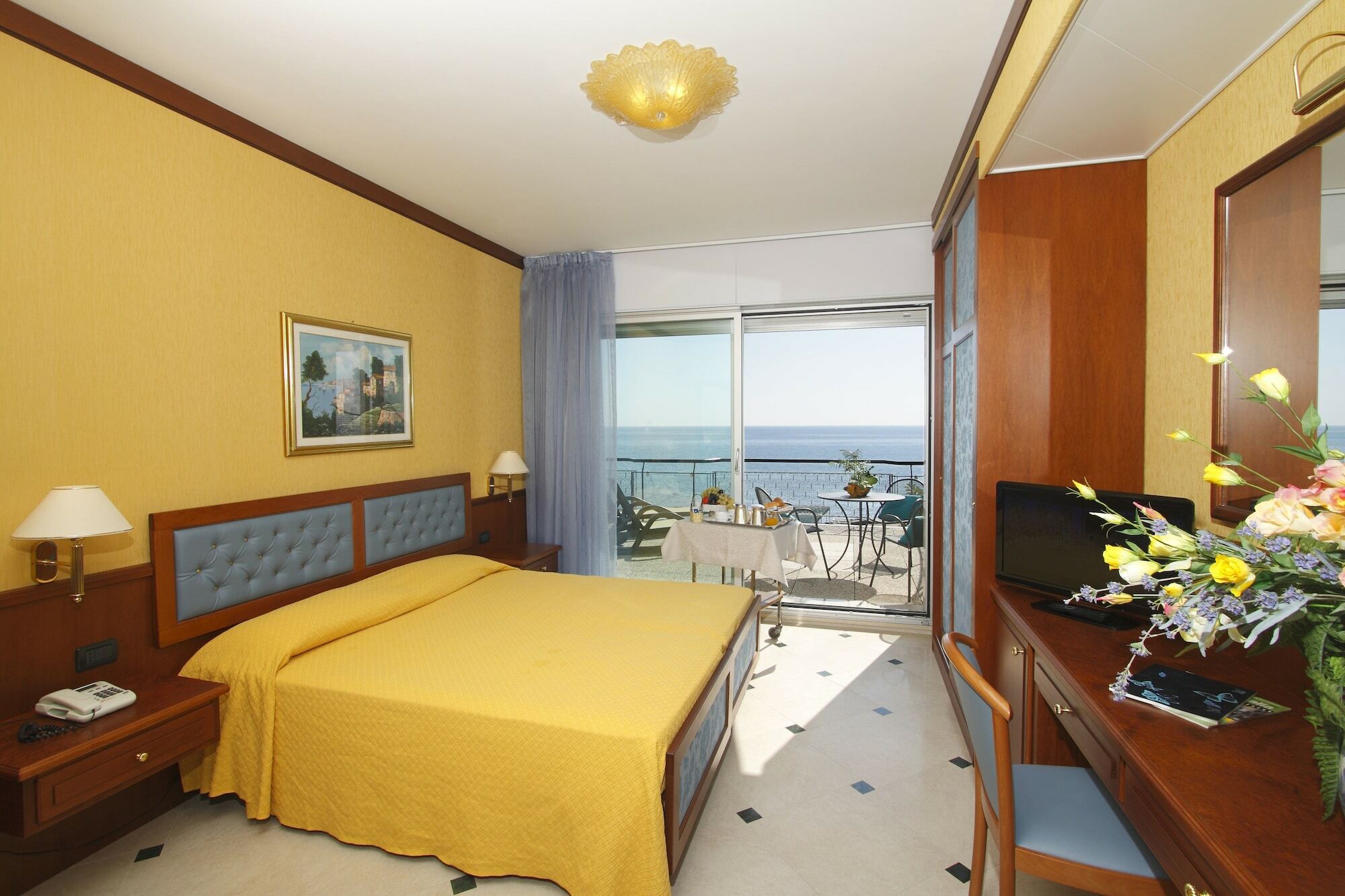 Hotel Bellevue Et Mediterranee Diano Marina Eksteriør bilde